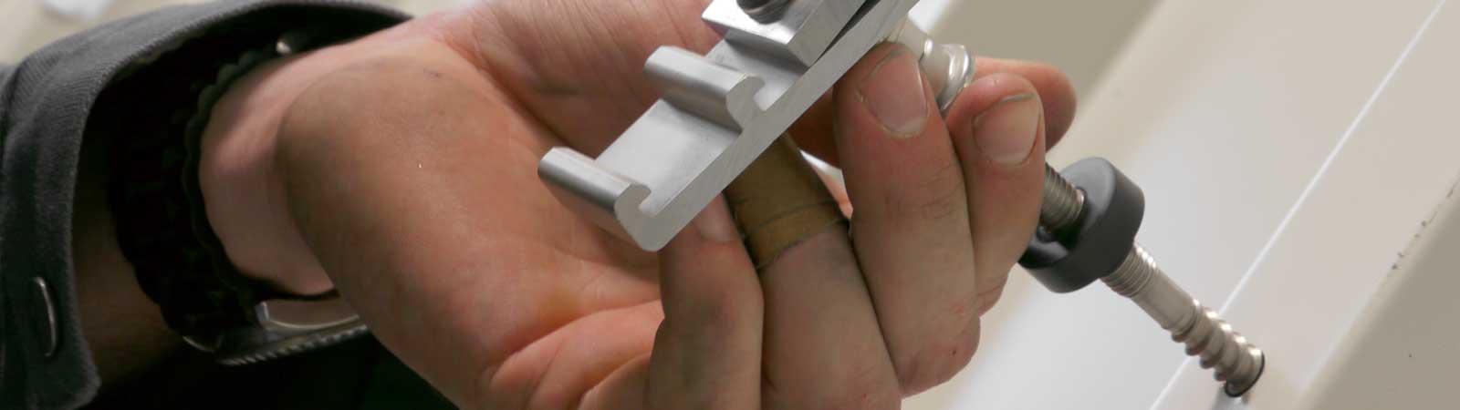 Trapezoidal sheet hanger bolts